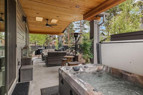 16524 Charlotte Day Dr, La Pine, OR 97739