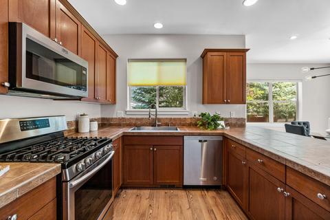 63134 Riverstone Dr, Bend, OR 97703 photo 13
