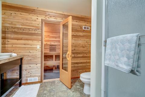 64676 Mcgrath Rd, Bend, OR 97701 photo 38