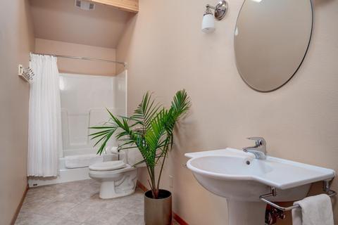 64676 Mcgrath Rd, Bend, OR 97701 photo 18