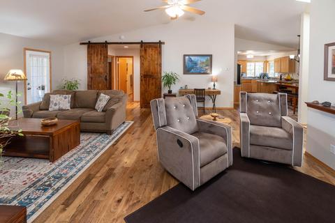 55569 Wagon Master Way, Bend, OR 97707 photo 14