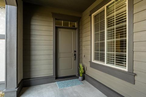 20803 NE Smoke Stack Ln, Bend, OR 97701 photo 4