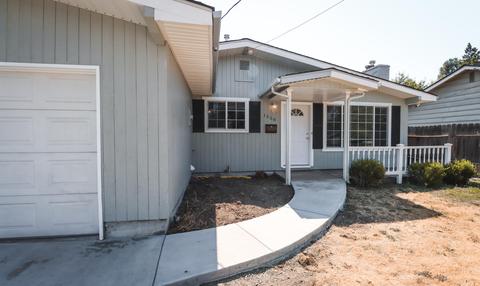 1550 Johnson St, Medford, OR 97504