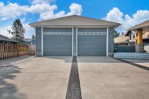 21131 SE Clairaway Ave, Bend, OR 97702 photo 3