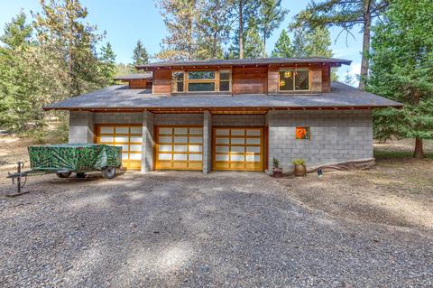 4100 Sterling Creek Rd, Jacksonville, OR 97530