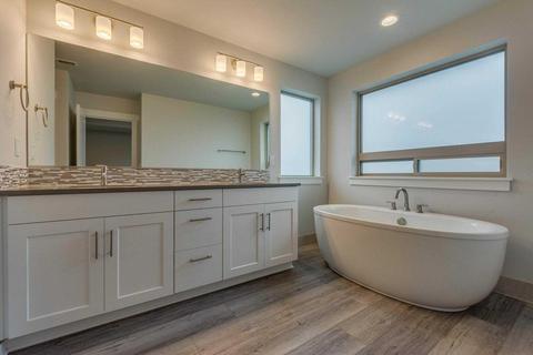 3014 NE Red Jasper Pl, Bend, OR 97701 photo 13