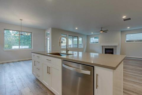 3014 NE Red Jasper Pl, Bend, OR 97701 photo 10