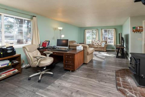 60867 SE Windsor Dr, Bend, OR 97702 photo 10