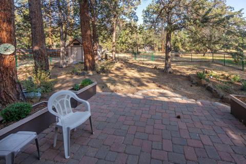 60867 SE Windsor Dr, Bend, OR 97702 photo 7
