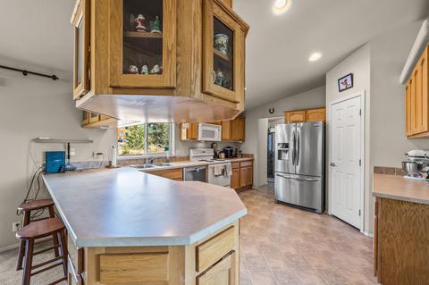 65311 85th St, Bend, OR 97703 photo 8