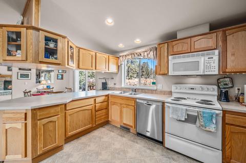 65311 85th St, Bend, OR 97703 photo 7