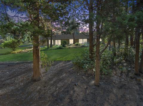 61282 Killowan Dr, Bend, OR 97702 photo 4