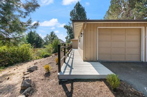 61282 Killowan Dr, Bend, OR 97702 photo 8