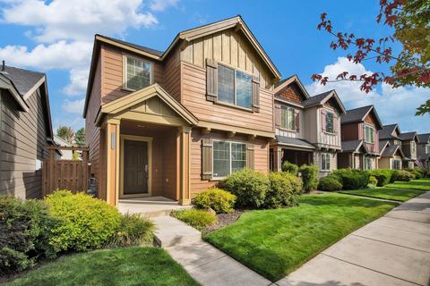 61193 Dayspring Dr, Bend, OR 97702 photo 2