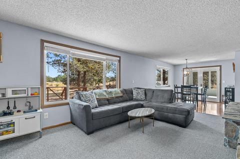 63922 Sunset Dr, Bend, OR 97703 photo 6