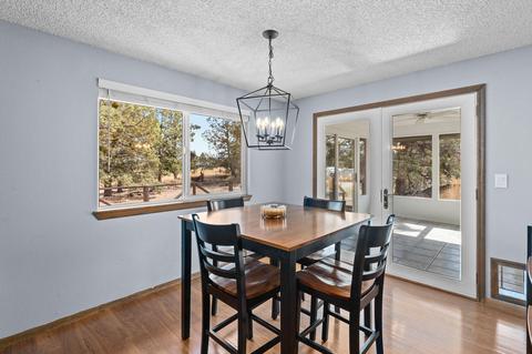 63922 Sunset Dr, Bend, OR 97703 photo 8