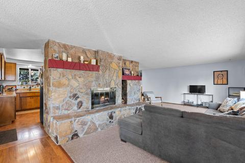 63922 Sunset Dr, Bend, OR 97703 photo 5