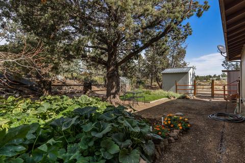 63922 Sunset Dr, Bend, OR 97703 photo 20