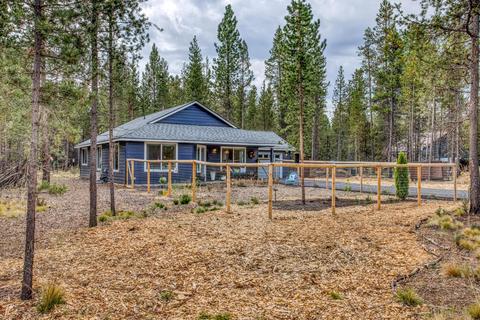 17271 Downey Rd, Bend, OR 97707 photo 3