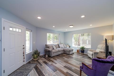 17271 Downey Rd, Bend, OR 97707 photo 9