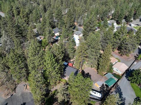 60962 Ashford Dr, Bend, OR 97702 photo 38