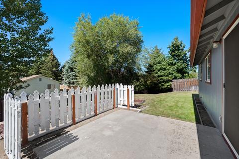 63259 Gallop Ct, Bend, OR 97701 photo 11