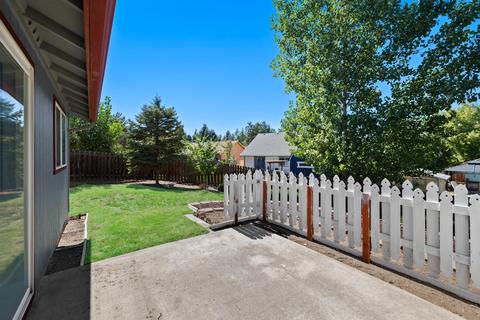 63259 Gallop Ct, Bend, OR 97701 photo 12
