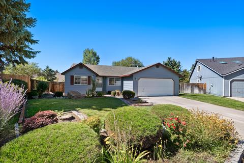 63259 Gallop Ct, Bend, OR 97701 photo 3