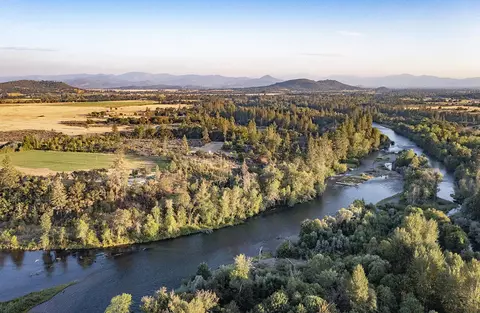 436 Staley Rd, Eagle Point, OR 97524