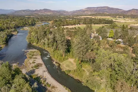 436 Staley Rd, Eagle Point, OR 97524 photo 3