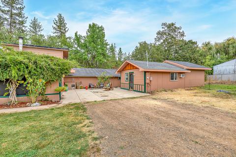 2975 Hammel Rd, Eagle Point, OR 97524 photo 3