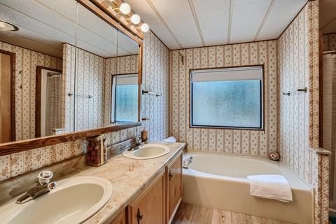 61000 Springcrest Dr, Bend, OR 97702 photo 9