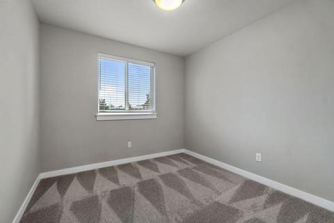 61616 SE Depot Loop, Bend, OR 97702 photo 22