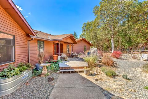 9552 N Applegate Rd, Grants Pass, OR 97527 photo 3