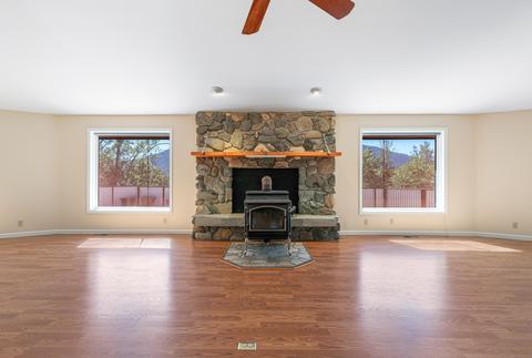 9552 N Applegate Rd, Grants Pass, OR 97527 photo 7