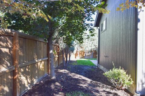 61327 Brianne Pl, Bend, OR 97702 photo 40