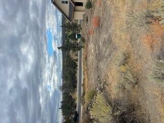 1052 SE Bluegrass Ln, Madras, OR 97741