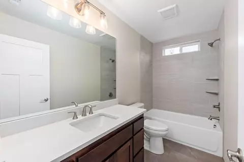 Bath - 601 E Forks Cir, Cave Junction, OR 97523 photo 1 of 3