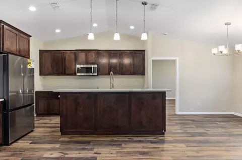 Kitchen - 601 E Forks Cir, Cave Junction, OR 97523 photo 2 of 4