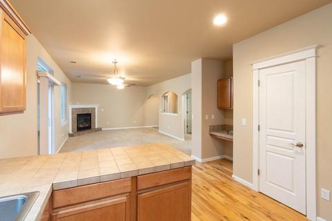 61135 Kepler St, Bend, OR 97702 photo 3