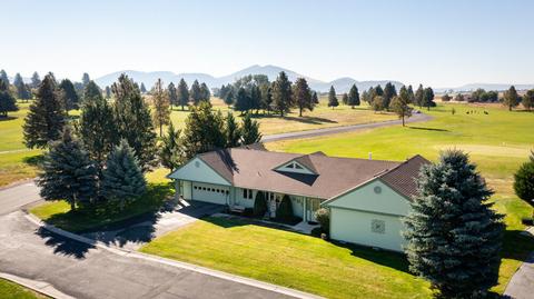 3418 Shield Crest Dr, Klamath Falls, OR 97603