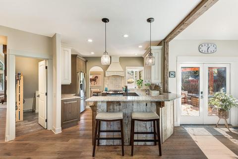 61475 Duncan Ln, Bend, OR 97702 photo 10