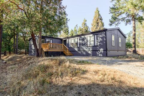 1416 Queens Branch Rd, Rogue River, OR 97537 photo 1