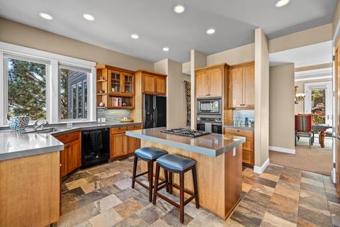 657 NW Stonepine Dr, Bend, OR 97703 photo 13