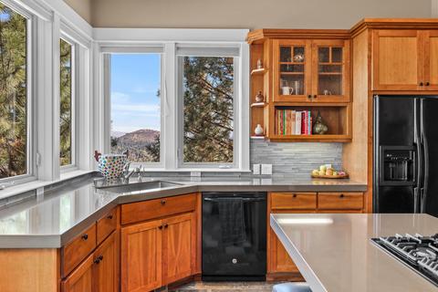 657 NW Stonepine Dr, Bend, OR 97703 photo 12