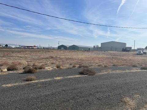 902 NW Mill St, Madras, OR 97741