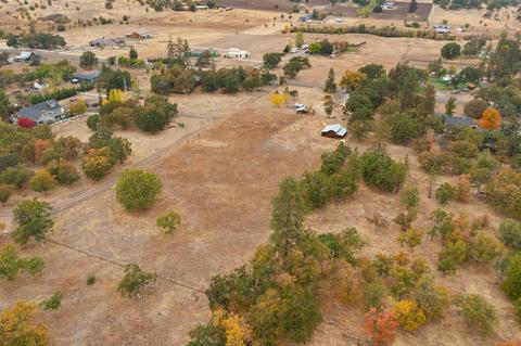 1780 Stevens Rd, Eagle Point, OR 97524 photo 5