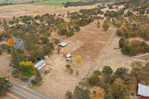 1780 Stevens Rd, Eagle Point, OR 97524 photo 6