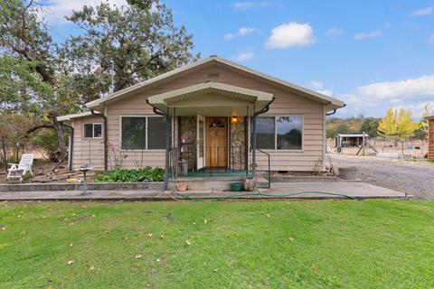 1780 Stevens Rd, Eagle Point, OR 97524 photo 1
