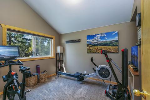 55631 Wagon Master Way, Bend, OR 97707 photo 21
